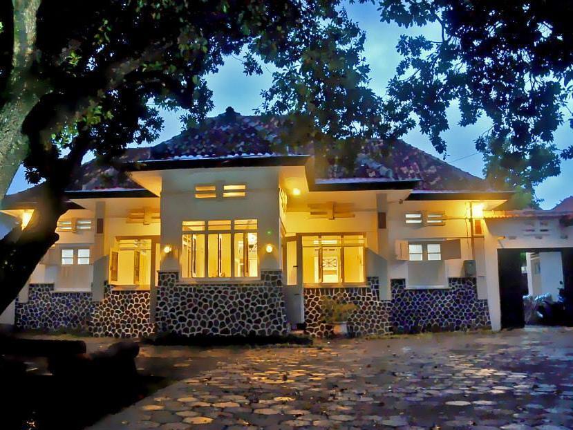 Hotel Reddoorz Syariah Near Wijilan Yogyakarta Extérieur photo