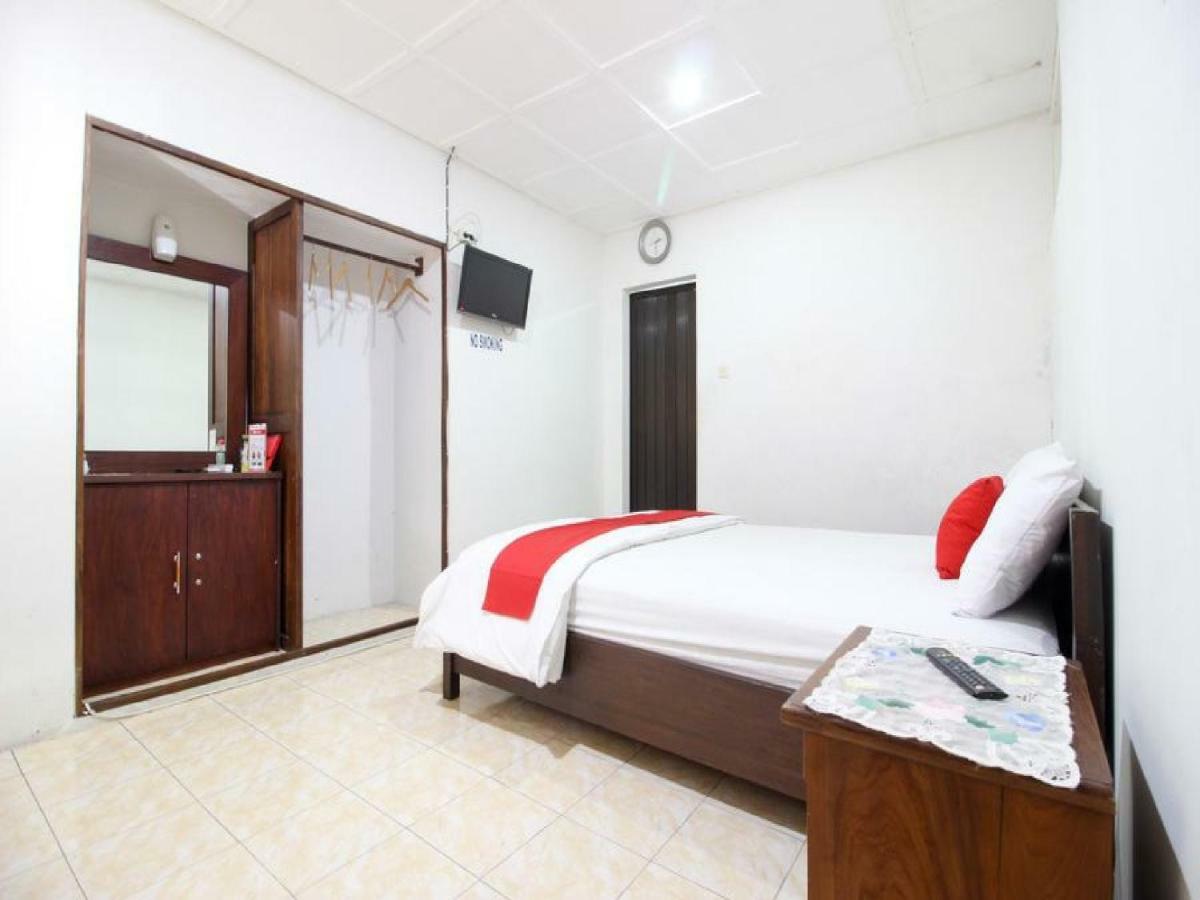 Hotel Reddoorz Syariah Near Wijilan Yogyakarta Extérieur photo